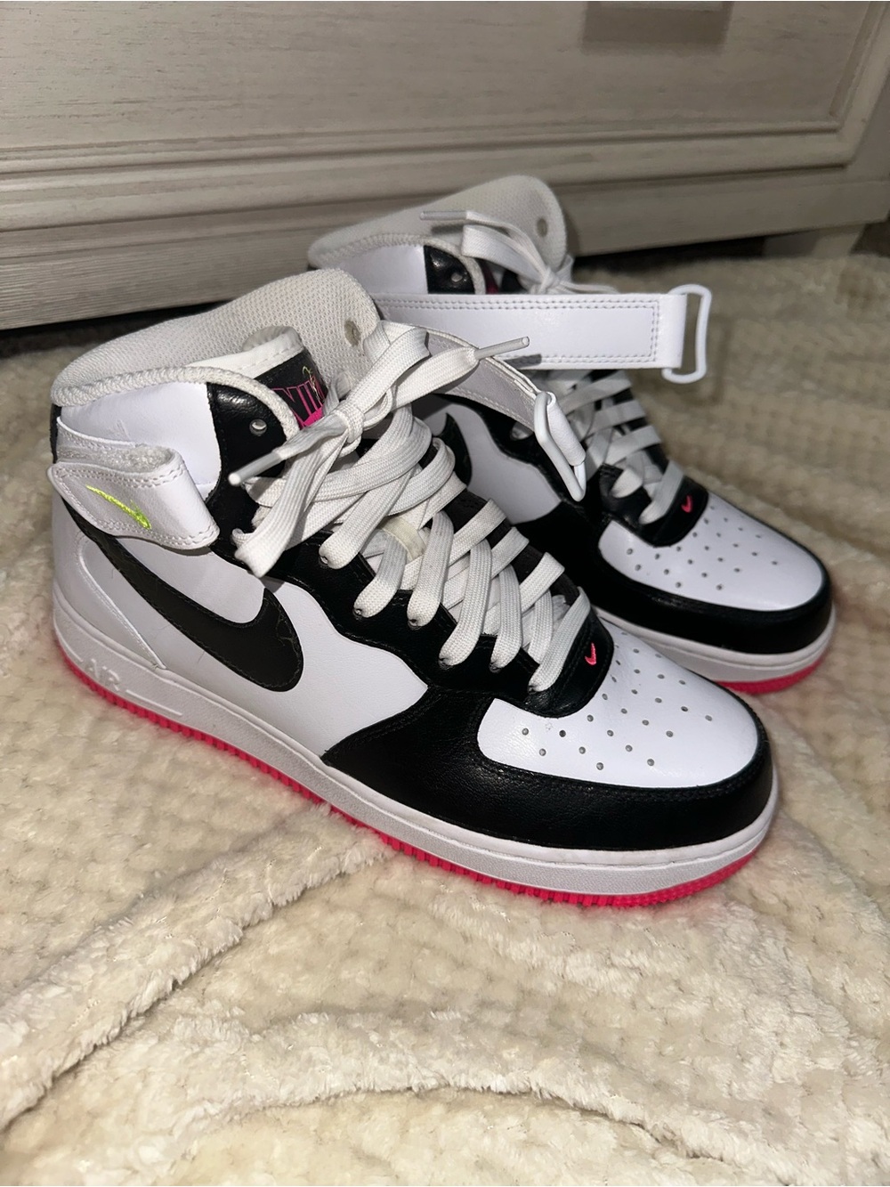 Nike Women’s Size 10 Mid AF1